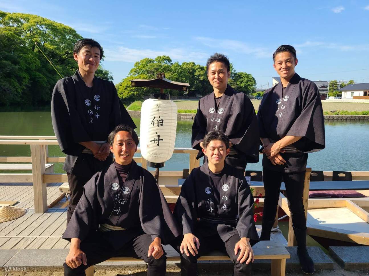 船夫們將帶領您遊覽四季皆有不同風情的運河。