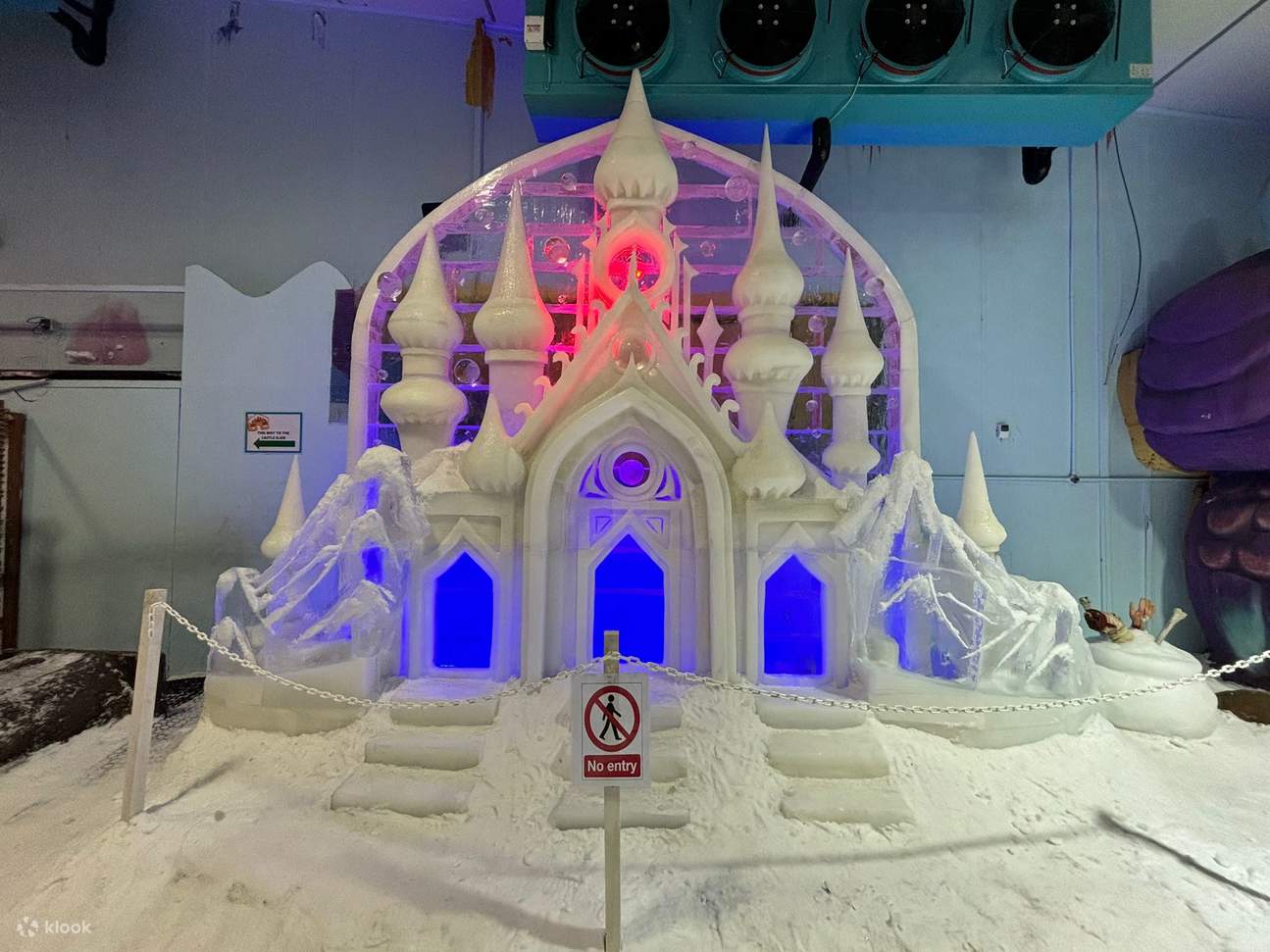 galleria dell'hotel di ghiaccio