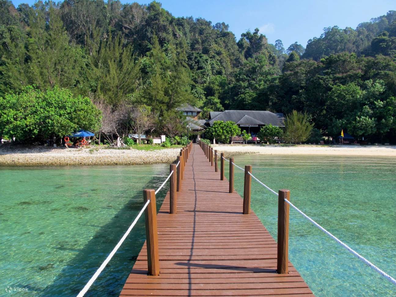 沙巴海灘及涼亭