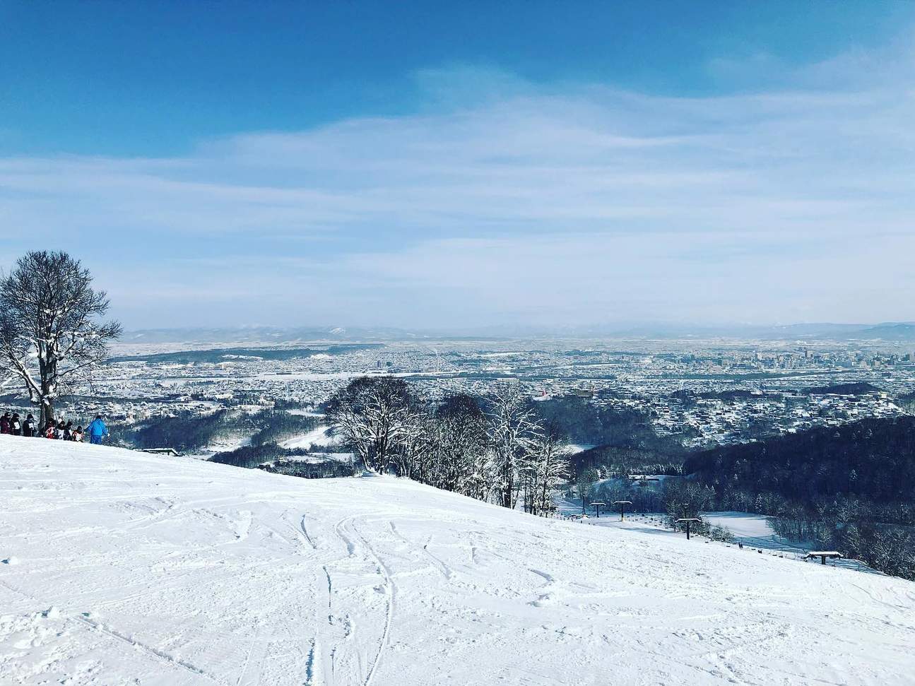 Trải nghiệm trượt tuyết trong ngày tại Công viên quà tặng ông già Noel Asahikawa