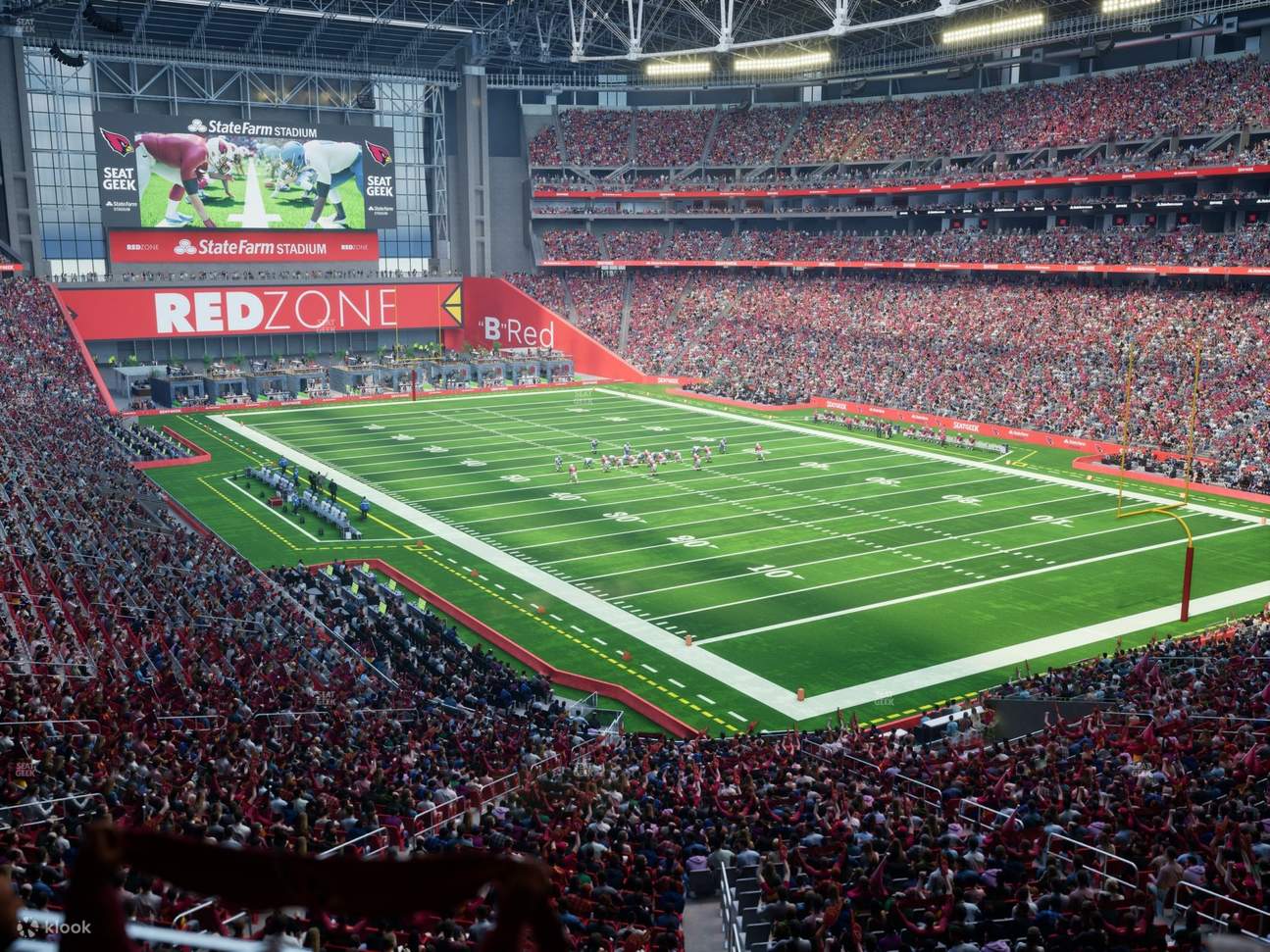 Chỗ ngồi phía trên ngắn mang đến tầm nhìn khu vực cuối sân thú vị và góc nhìn cận cảnh