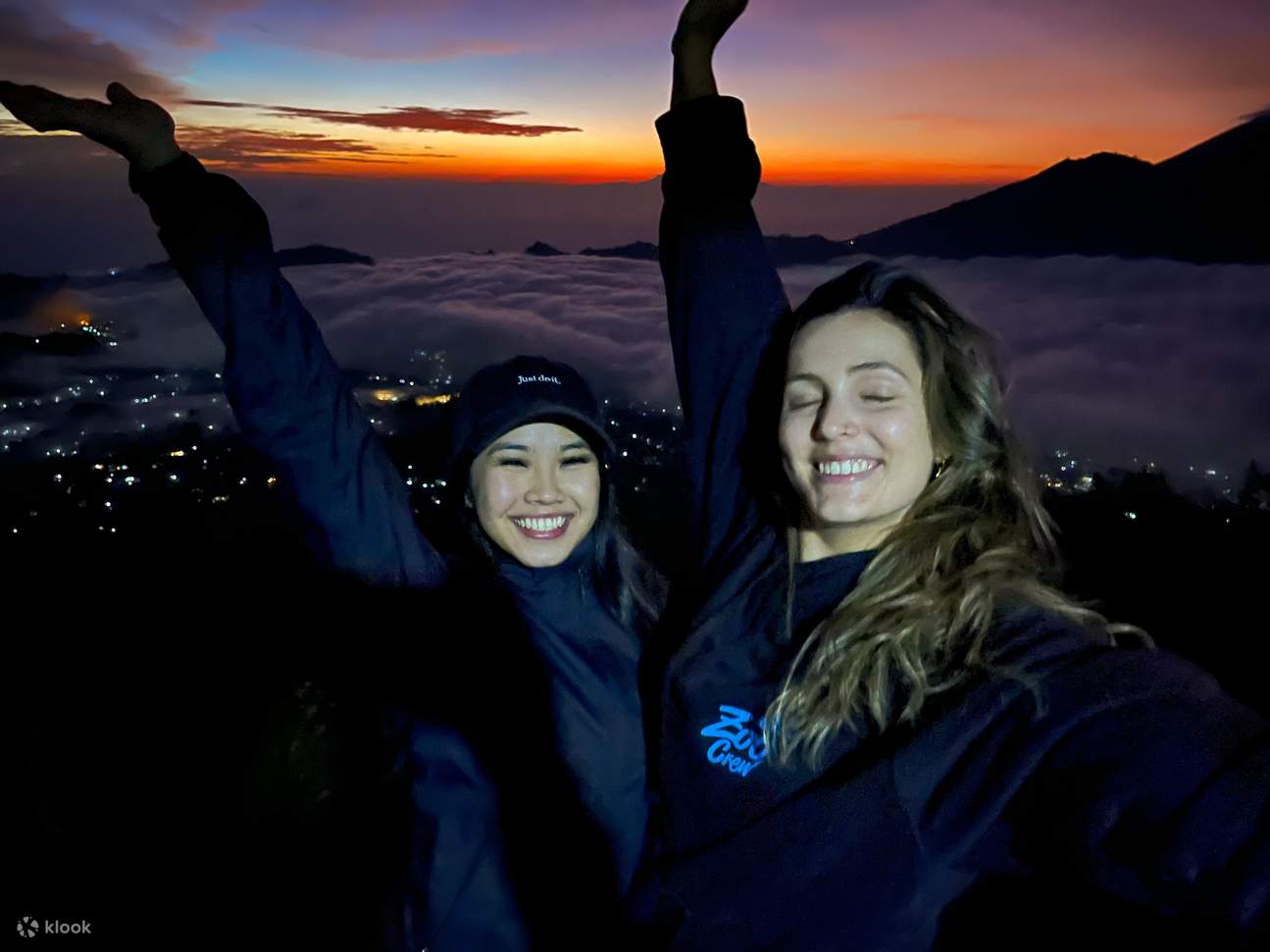 巴杜尔火山攻顶