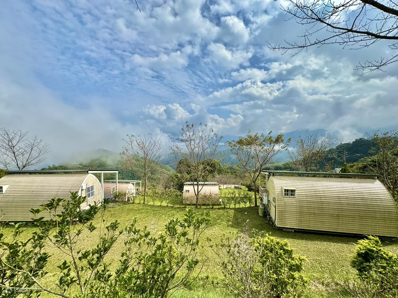 观星赏月营地 合掌屋