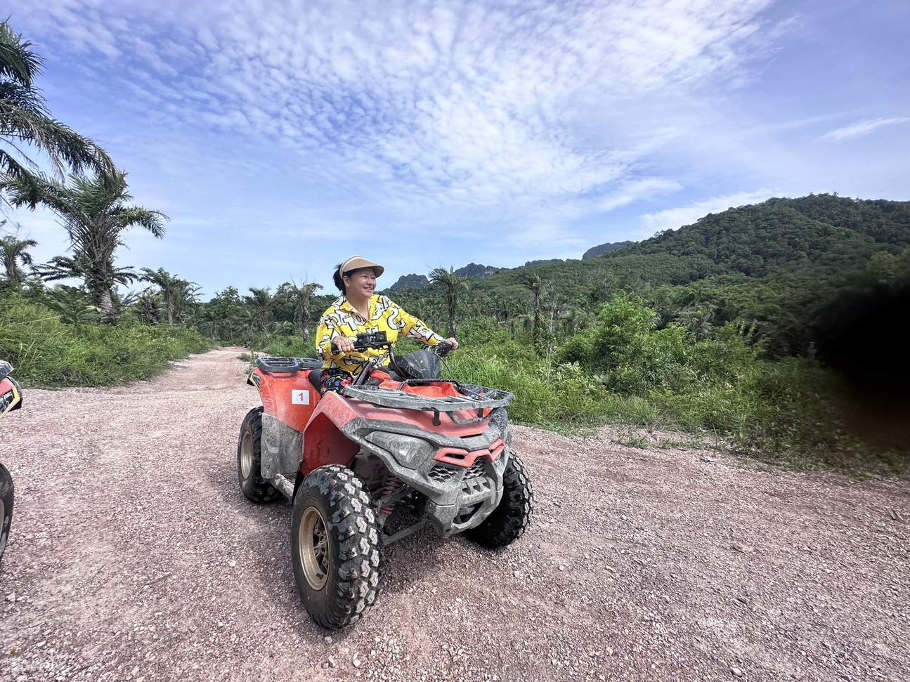 Aventura con un emocionante paseo en ATV por la selva