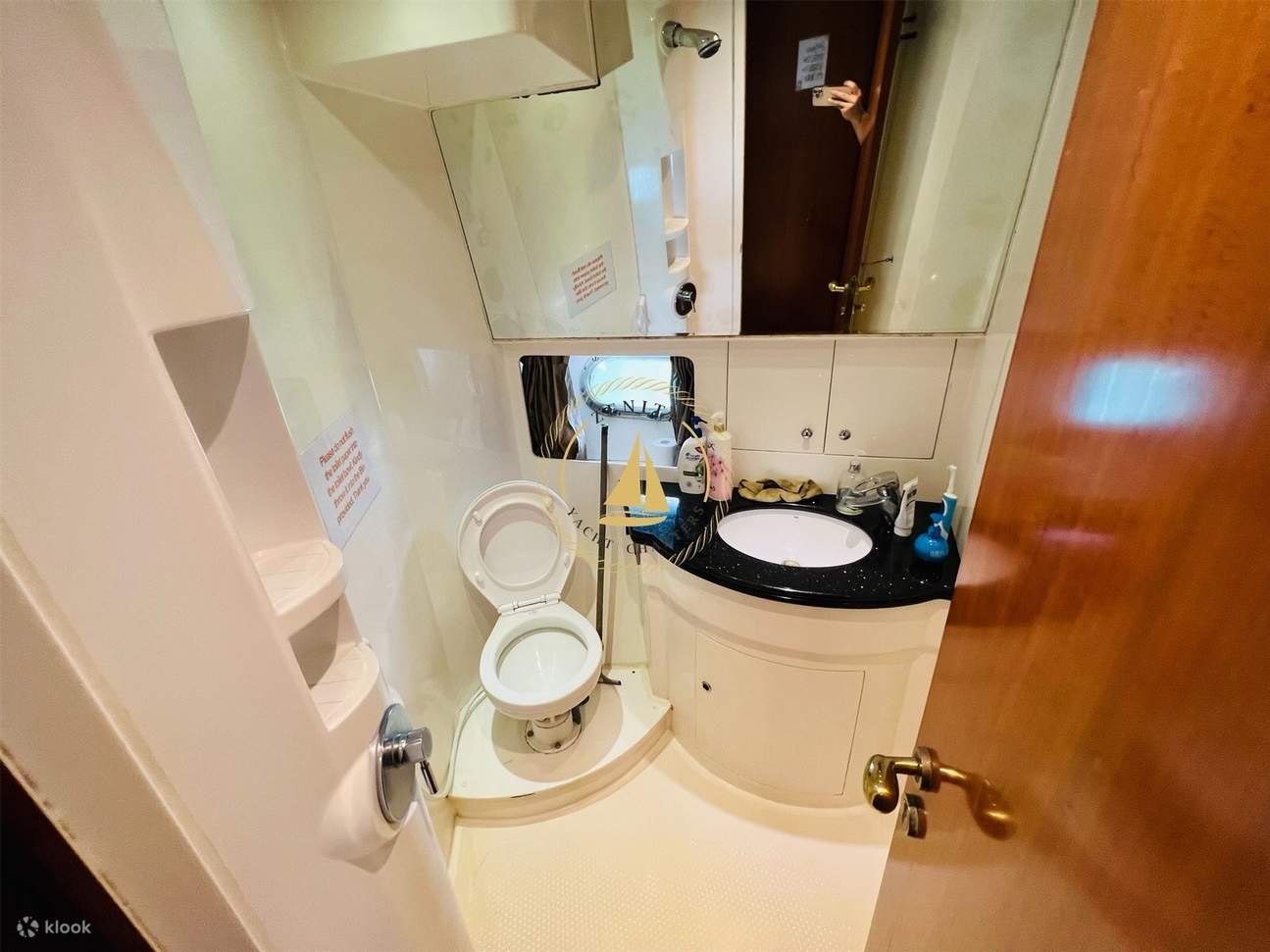 Location de yacht Leviathan 88, croisière de 4 heures en mer, luxe.