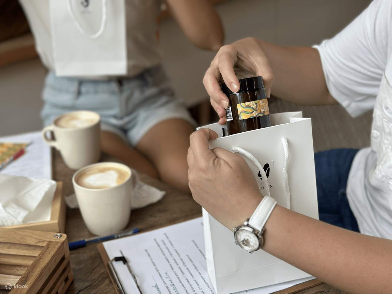 Crea il tuo balsamo, scegli un aroma unico e realizza un design accattivante per te o da regalare