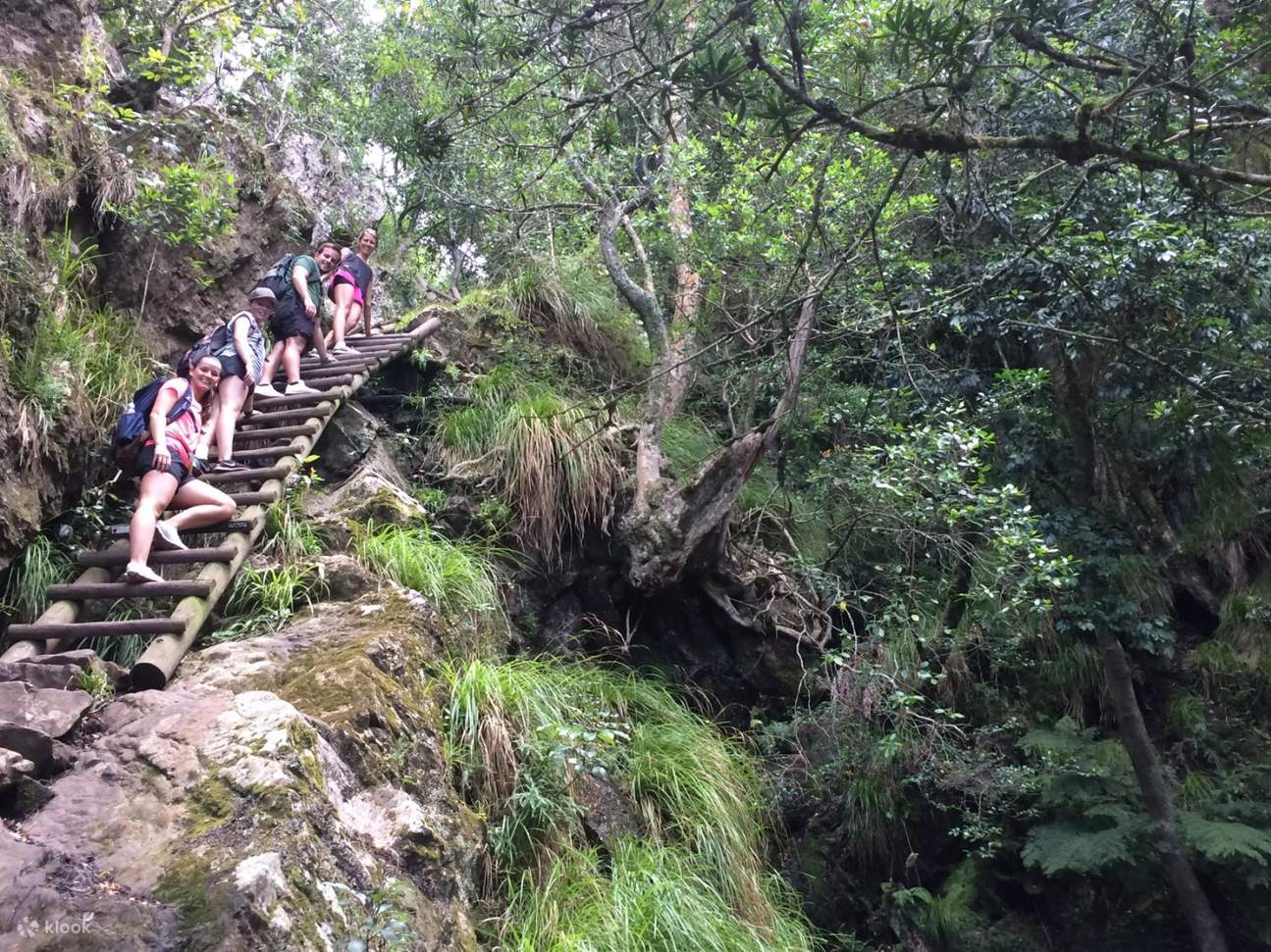 Skeleton Table Mountain Guided Hike Experience in Cape Town