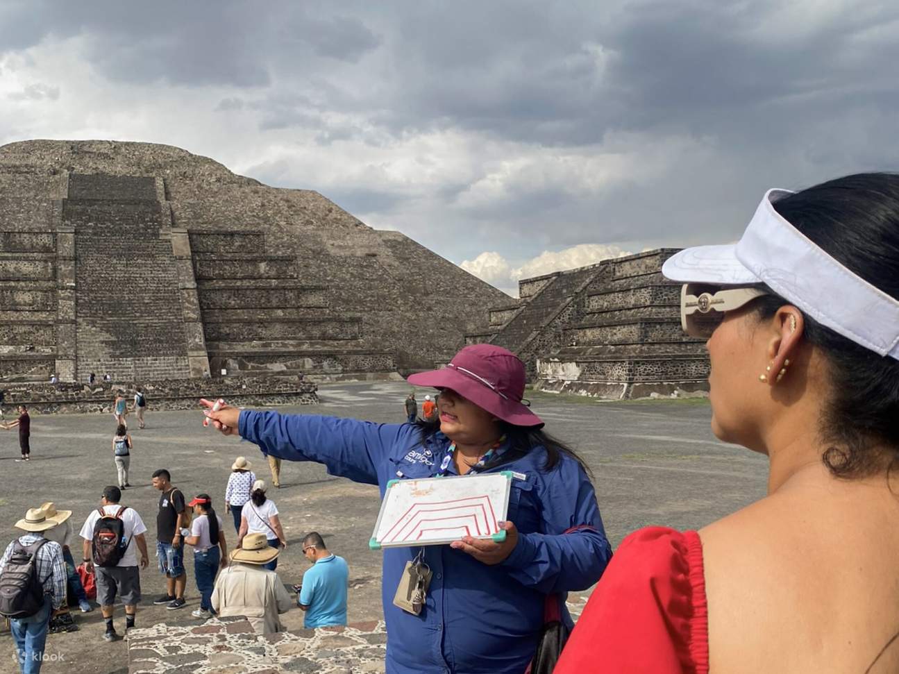 Naik Belon Udara dengan Lawatan Berpandu ke Teotihuacan & Basilica od Guadalupe