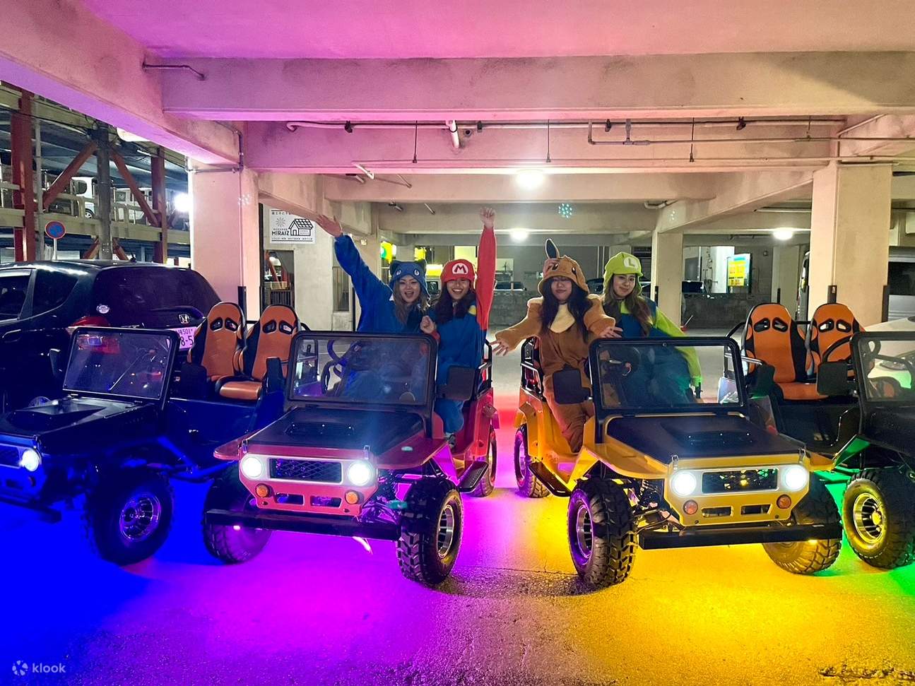 Lawatan Mini Jeep di Naha