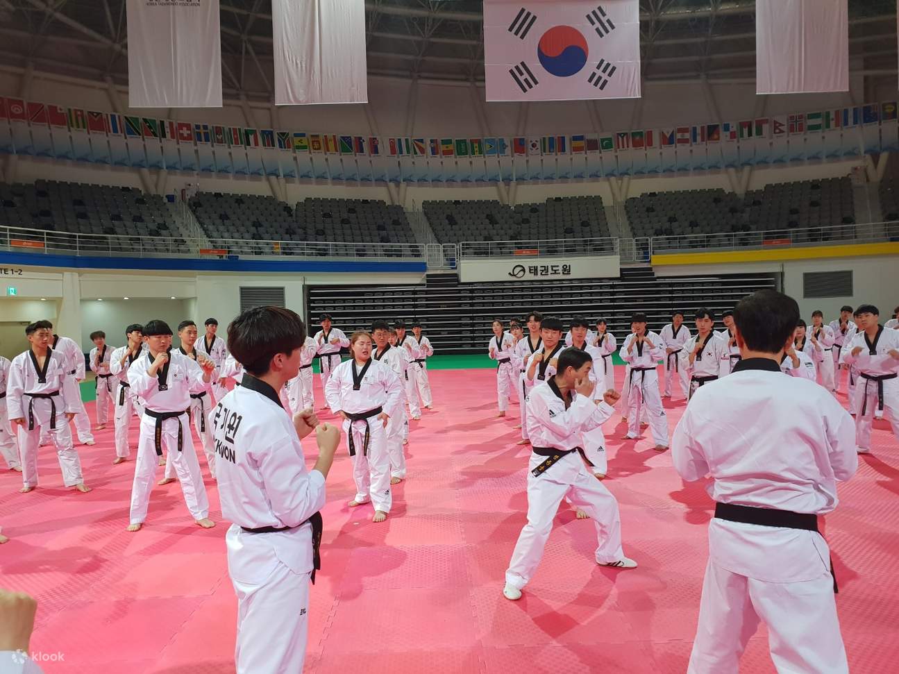 COURS DE TAEKWONDO D'UNE JOURNÉE À SÉOUL