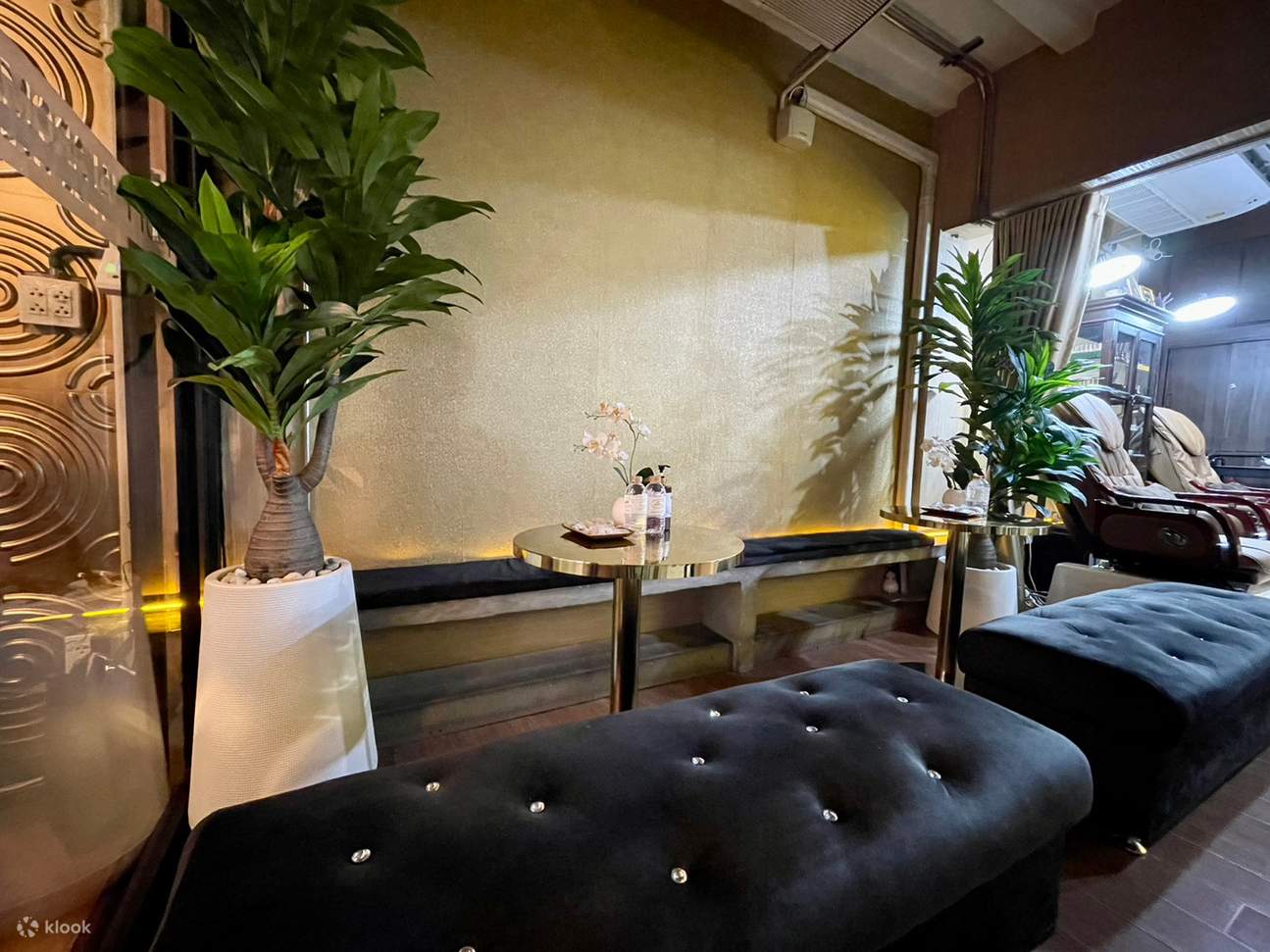 สัมผัสประสบการณ์ที่ Lek Massage and Spa ณ สถานีรถไฟฟ้าบีทีเอส สยาม ใน กรุงเทพฯ