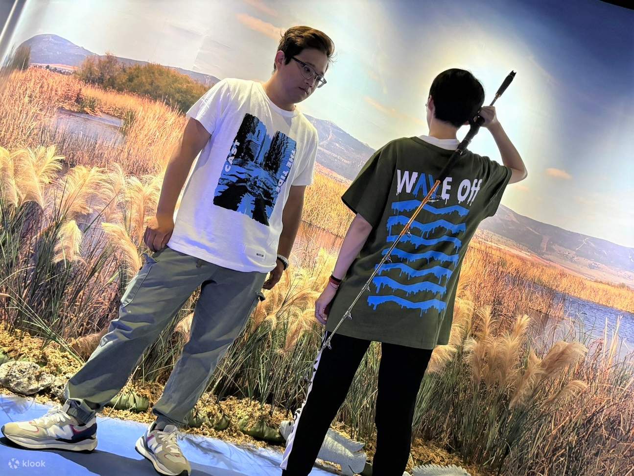 The event will give away exclusive fishing fashion clothing, so you can be fashionable and cool when fishing