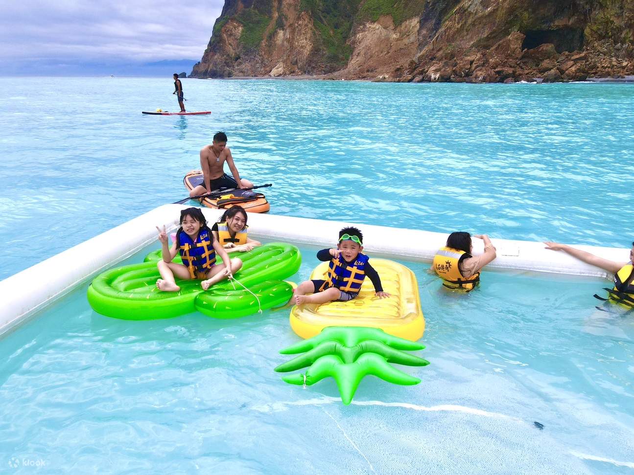 亀山島ミルク湖SUP体験｜烏石伝奇