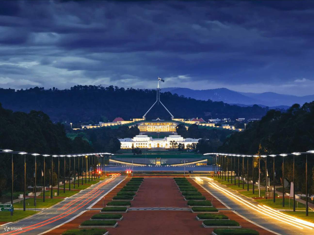 Canberra Highlights Walking Tour Klook