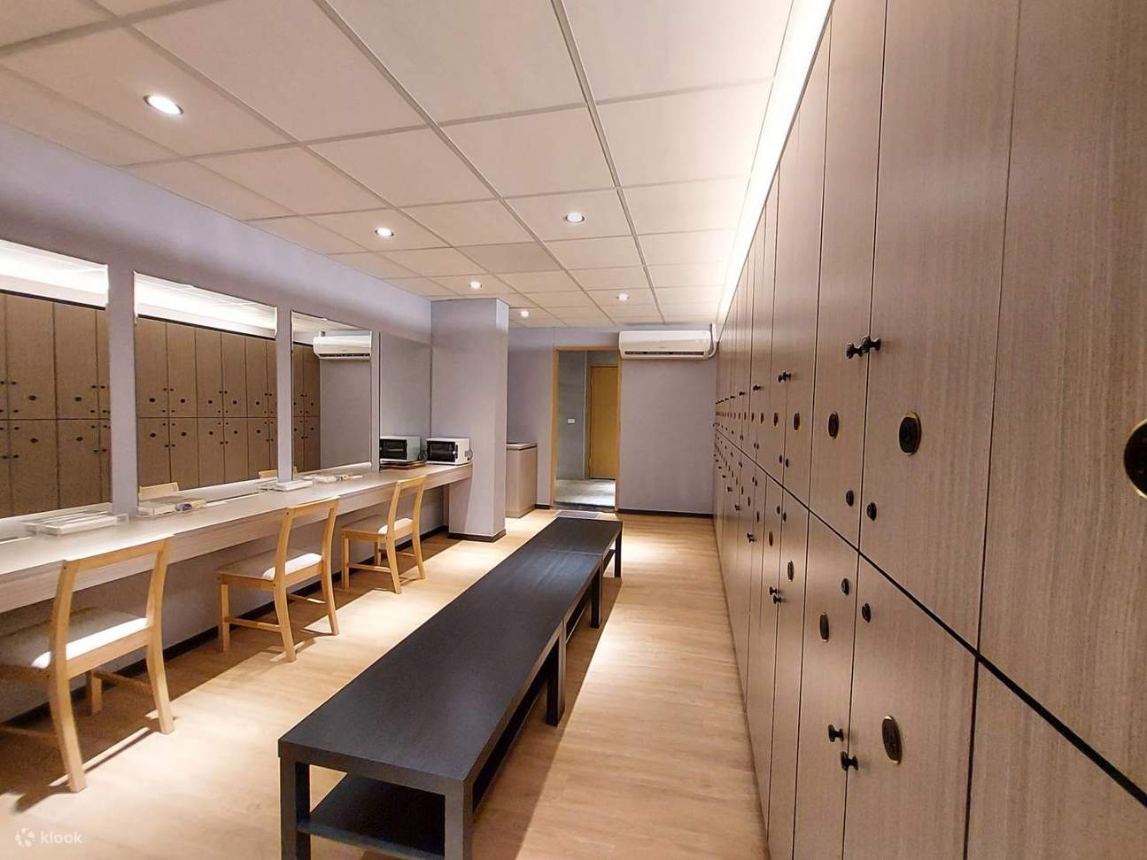 Đài Loan: Taitung: TaiMaLi Yamasuien Onsen - Phòng tắm Onsen • Phòng nghỉ Onsen