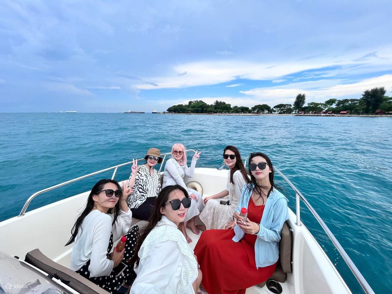 singapore cruise yacht dining yachtcruisesg