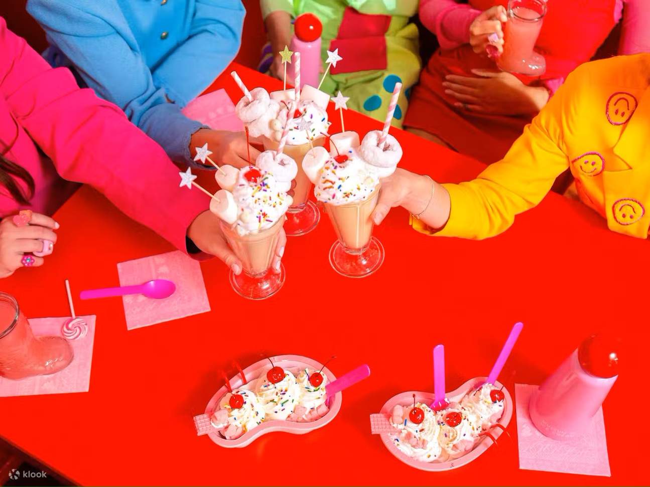 Phù hợp với mọi lứa tuổi – gia đình, cặp đôi, bạn bè và cả khách du lịch một mình