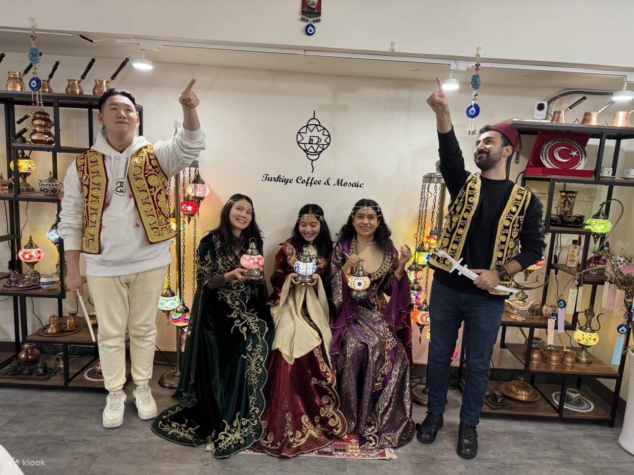 Taipei｜Turkiye Coffee&Mosaic studio｜Esperienza fai-da-te turca｜Caffè turco sulla sabbia・Lampada a mosaico