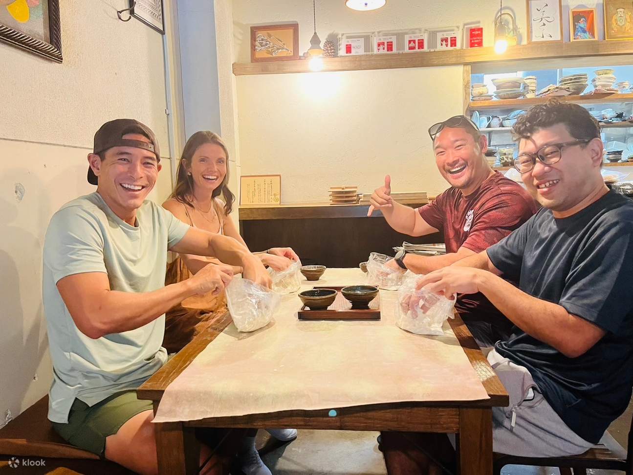 สัมผัสประสบการณ์ทำเส้นอูด้งและชิมรสชาติความอร่อยในเวลา 90 นาที ที่ โอซาก้า