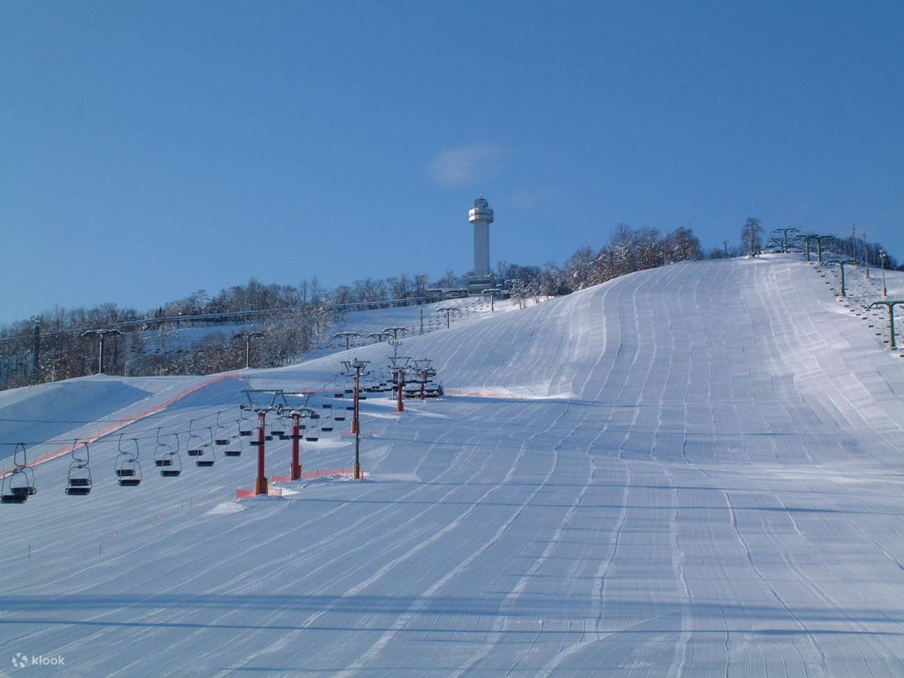 Asahikawa Santa Present Park Day Trip Ski Experience