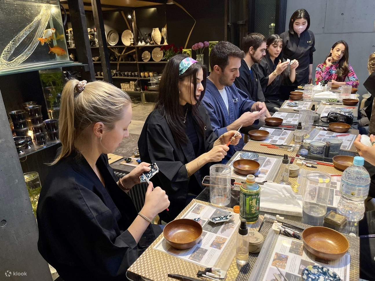 Experiencia de Kintsugi tradicional japonesa en Tokio