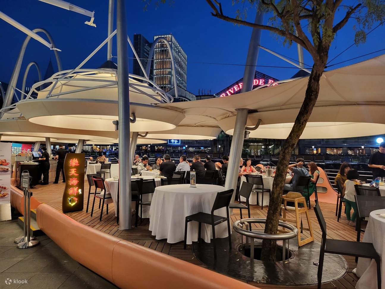 ร้าน Seafood Paradise ที่คลาร์กคีย์