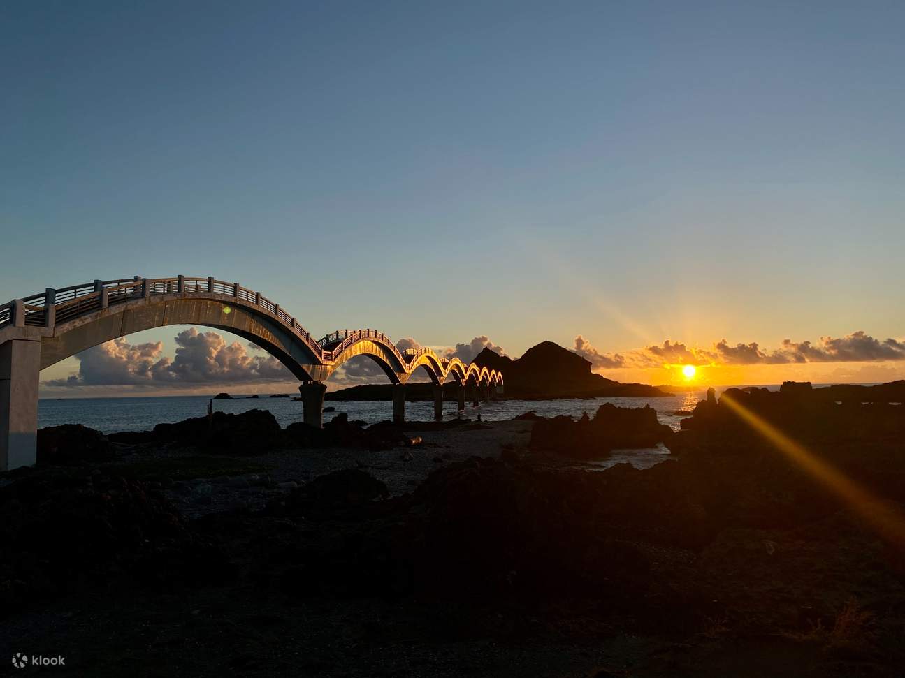 台東/花蓮 人気観光スポット貸切チャーター1日ツアー