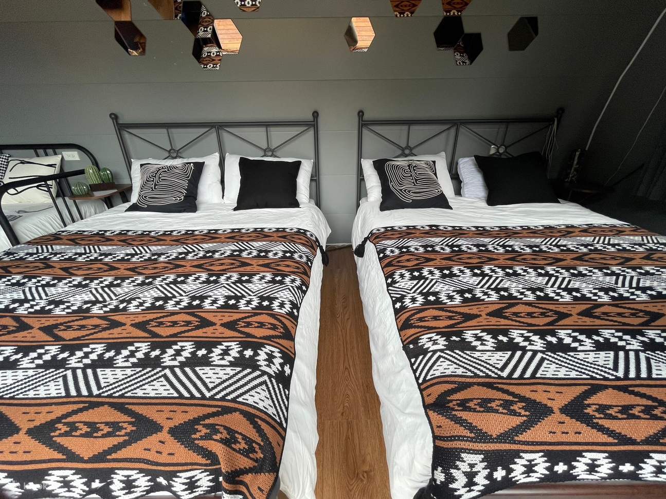 Глэмпинг в «Юэ Е»