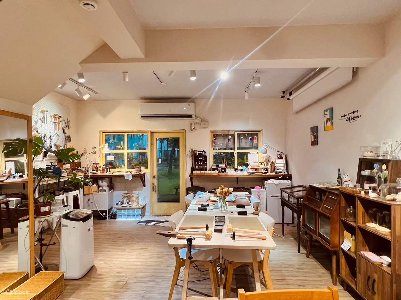 Eintägiger Gold Artisan Erlebnis-Kurs – Handgefertigter Sterlingsilberring (Taoyuan Store)