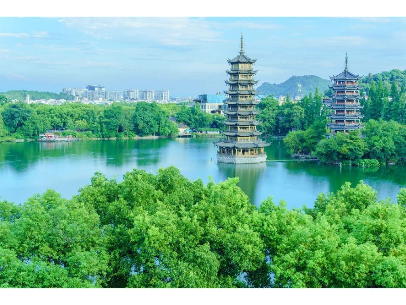 ตึกแฝดพระอาทิตย์และพระจันทร์