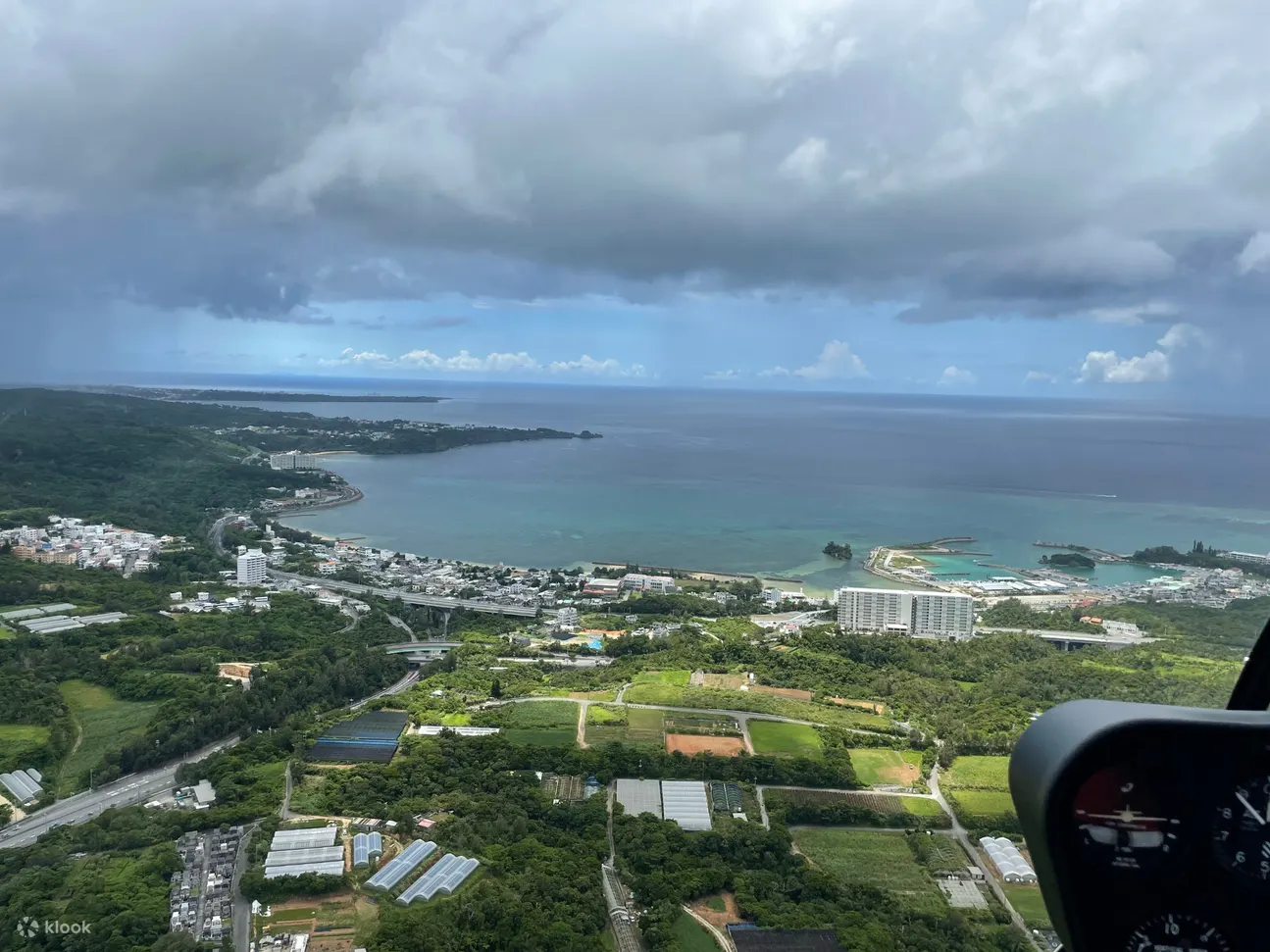 冲绳：直升机之旅体验
