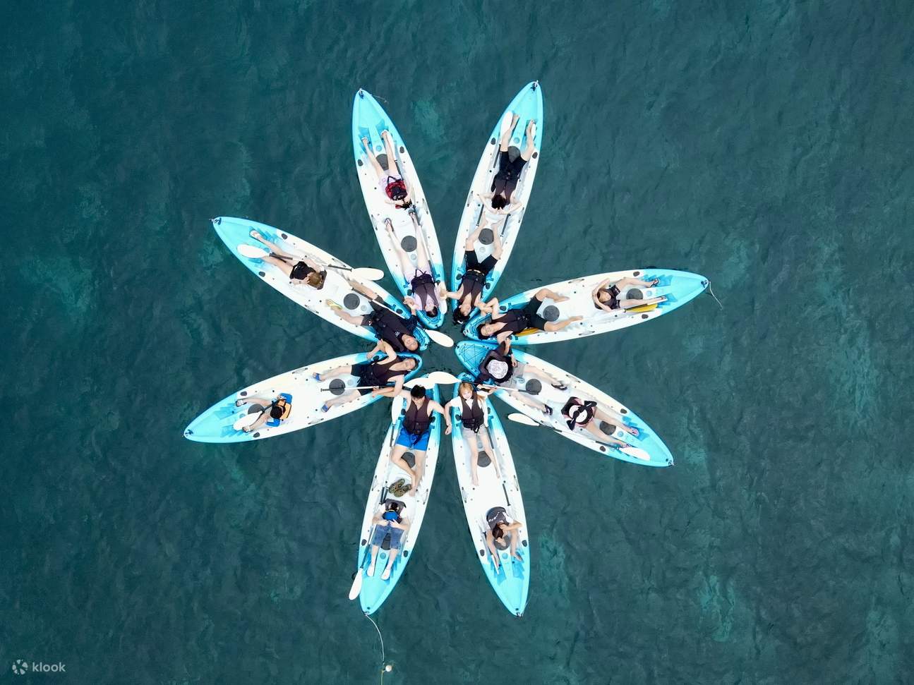 Foto aeree gratuite in omaggio, per immortalare momenti unici con la famiglia e gli amici in un modo diverso.