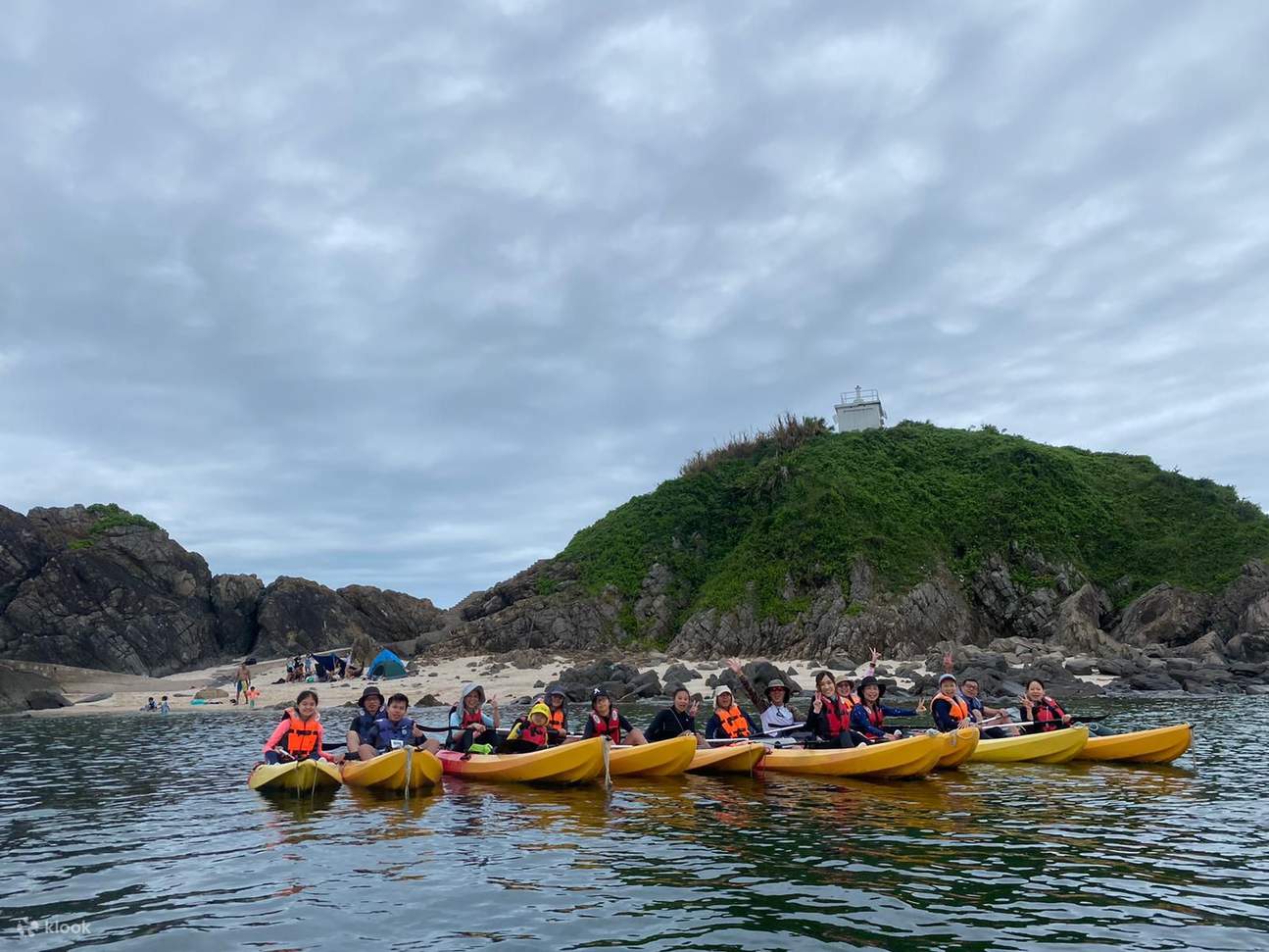 AQUALAND Kayak/ SUP Board Rental (With Shower) | Sai Kung Sha Ha - Klook