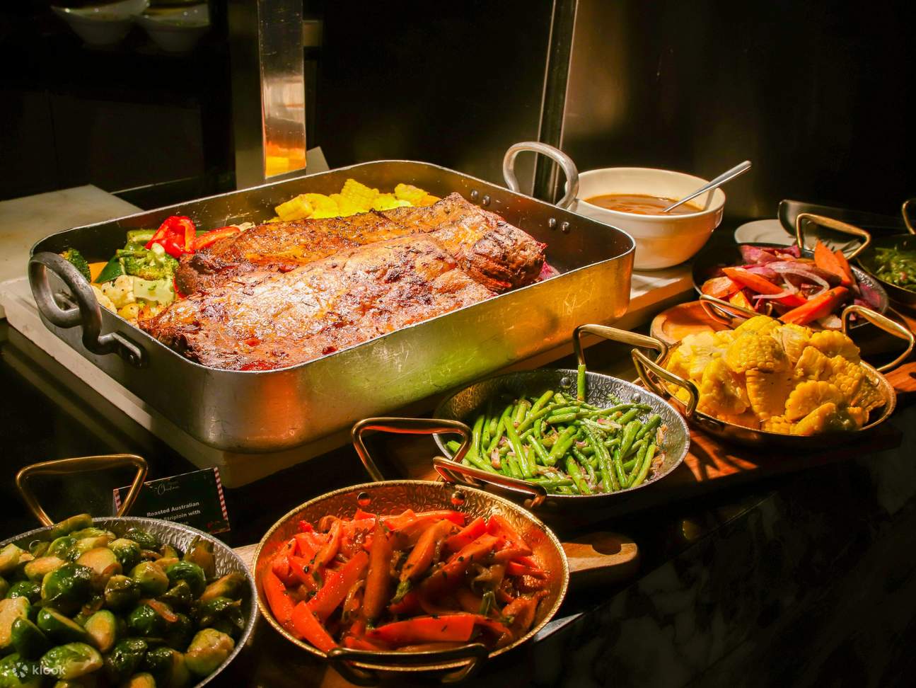 Cenar en TRACE Restaurant & Bar, Element Kuala Lumpur