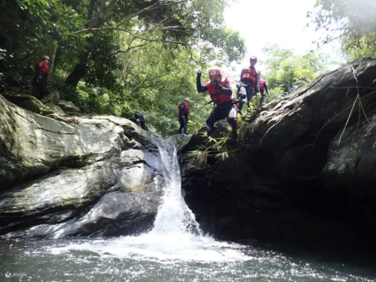Canyoning-Erlebnis im Haocha-Bach (Yuanyang-Tal)	