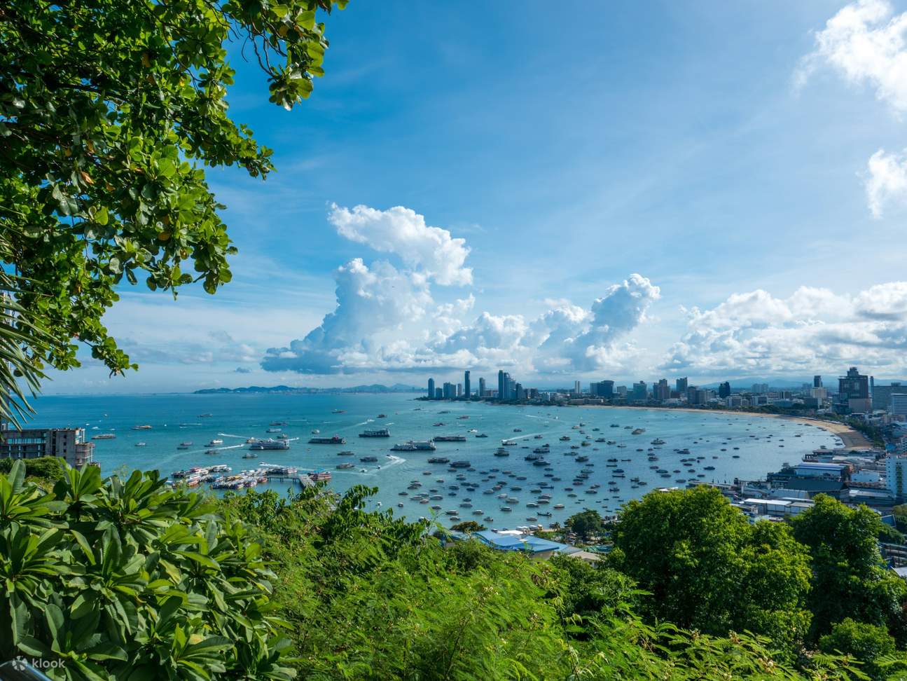 Pattaya Landmark Tour kasama ang Floating Market at Sanctuary of Truth ...