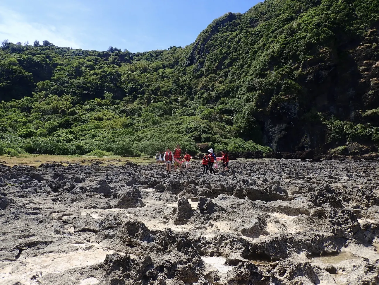 睡美人古道+仙人叠石 浮潜之旅
