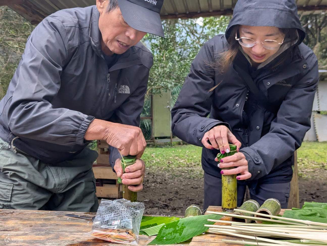 大人と小人 - 烏来デレナンでキャンプ | 2日間1泊 | 台北発