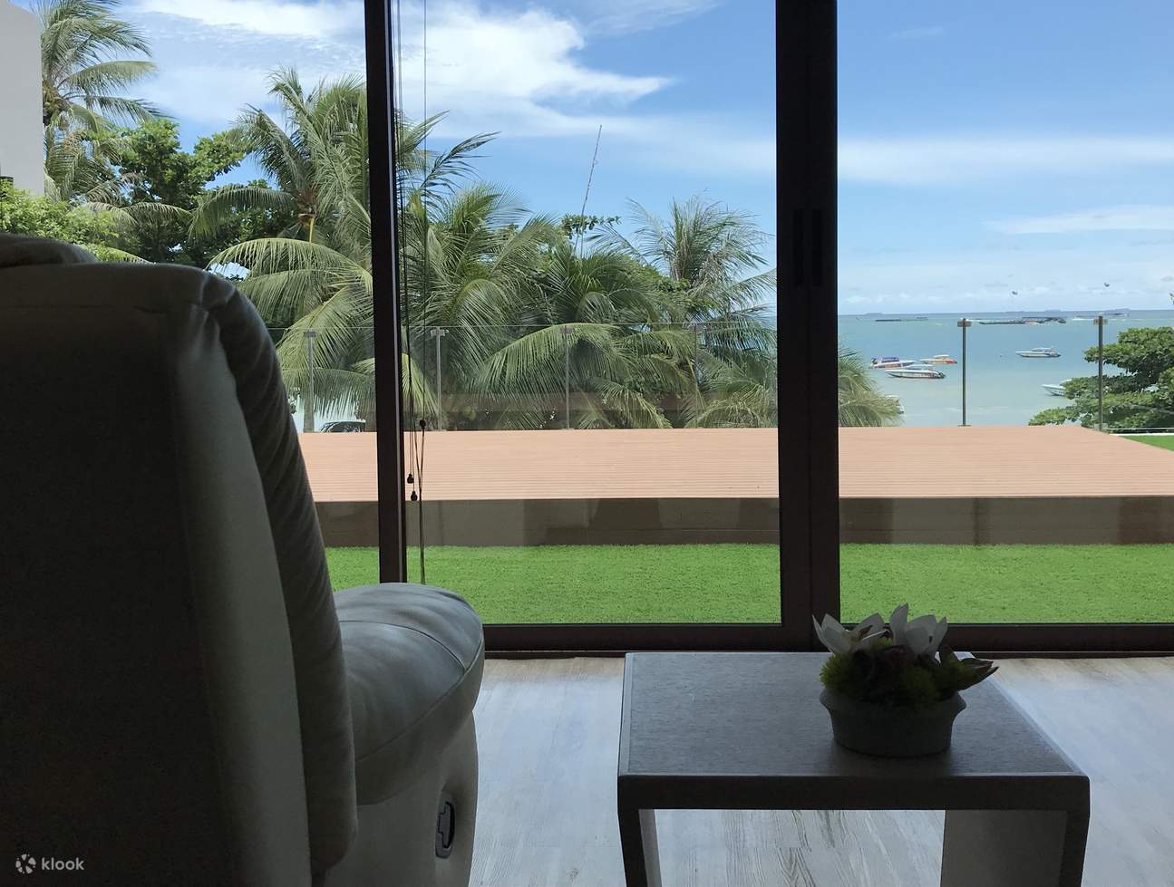 파타야 렛츠 릴렉스 스파 & 마사지 (그랜드 센터포인트 터미널 21 지점)