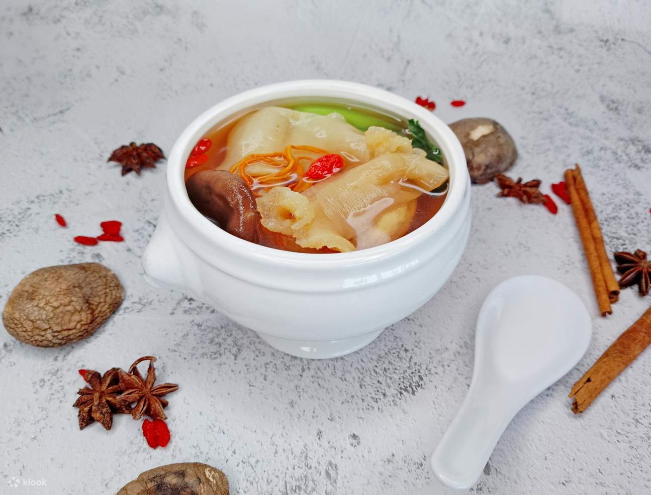 White Lotus Restaurant and Rooftop di Hilton Resort & Spa Hua Hin