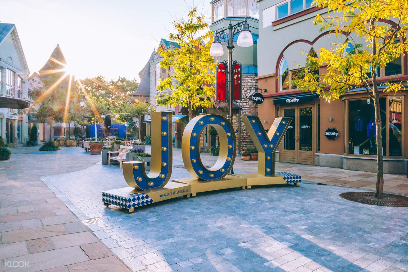 Maasmechelen Village Shopping Express With Optional EUR50 Gift Card Maasmechelen Village Shopping Express With Optional EUR50 Gift Card