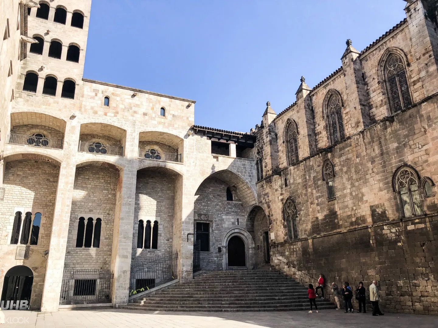 Barcelona Gothic Quarter Walking Tour Chinese Japanese Korean Guide