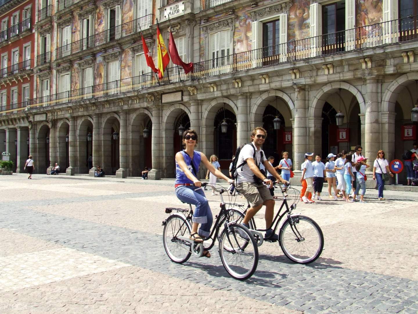 city bike tour