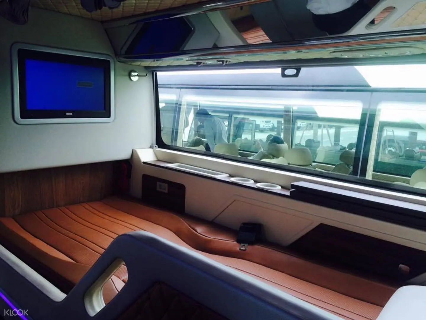 Shared Deluxe Sleeper Bus Transfers From Nha Trang To Ho Chi Minh