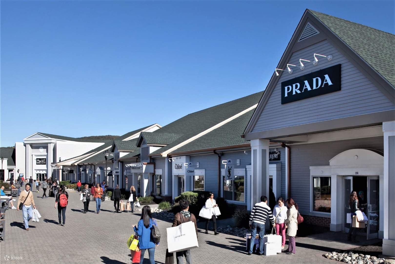 Woodbury Common Outlets - New York: Get the Detail of Woodbury Common  Outlets on Times of India Travel