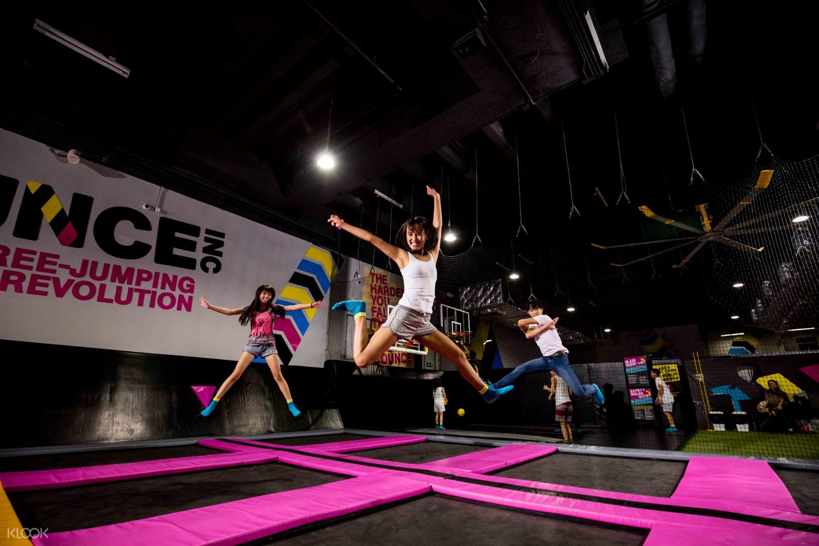 Bounce Freestyle Playground And Indoor Trampoline Park In Singapore Klook Philippines