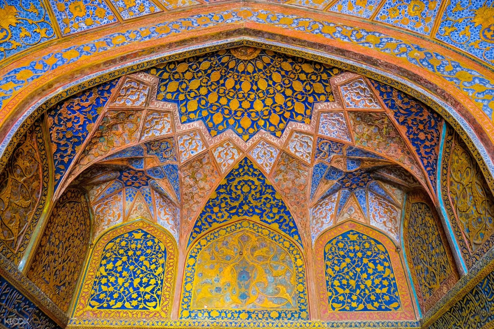 Akbar S Tomb Entry Ticket In Agra Search, compare and book agra bus tickets, check popular dropping points in agra are :