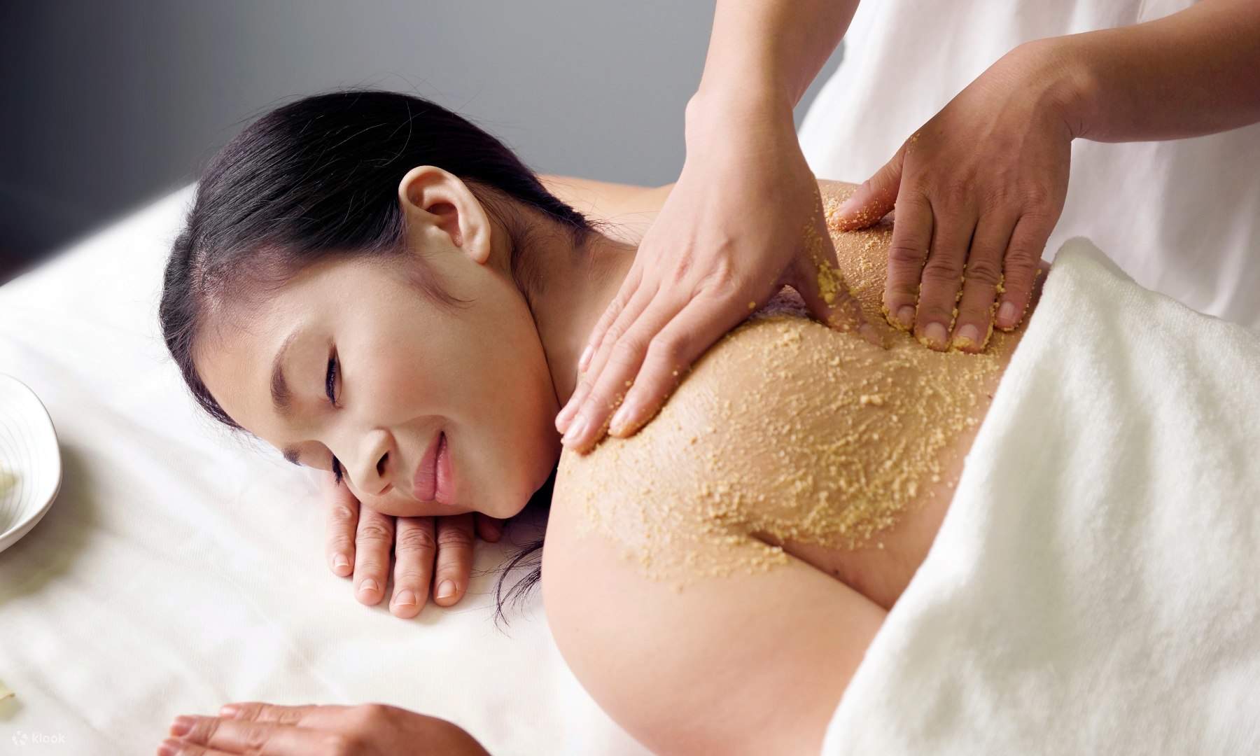 Relax and Unwind with these Self-Massage Techniques - Kiyora Spa Chiang Mai