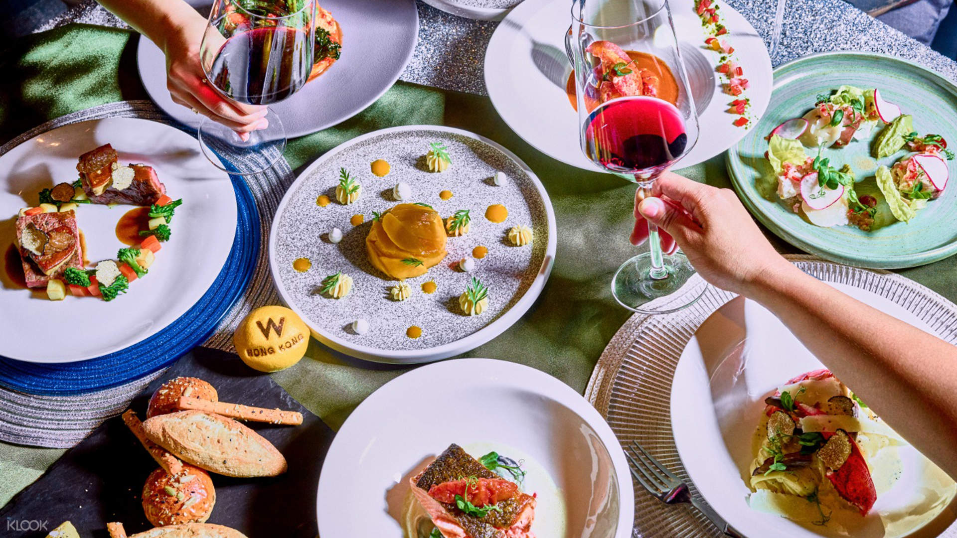Hotel Buffet With Reservation At Kitchen In W Hong Kong