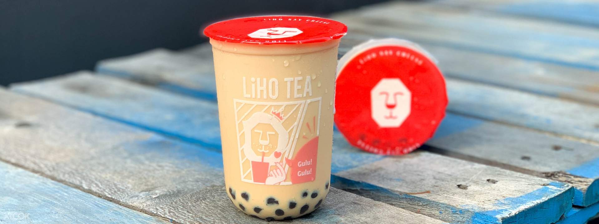 Milk Tea with Black Pearls at LiHo Tea in Singapore Klook